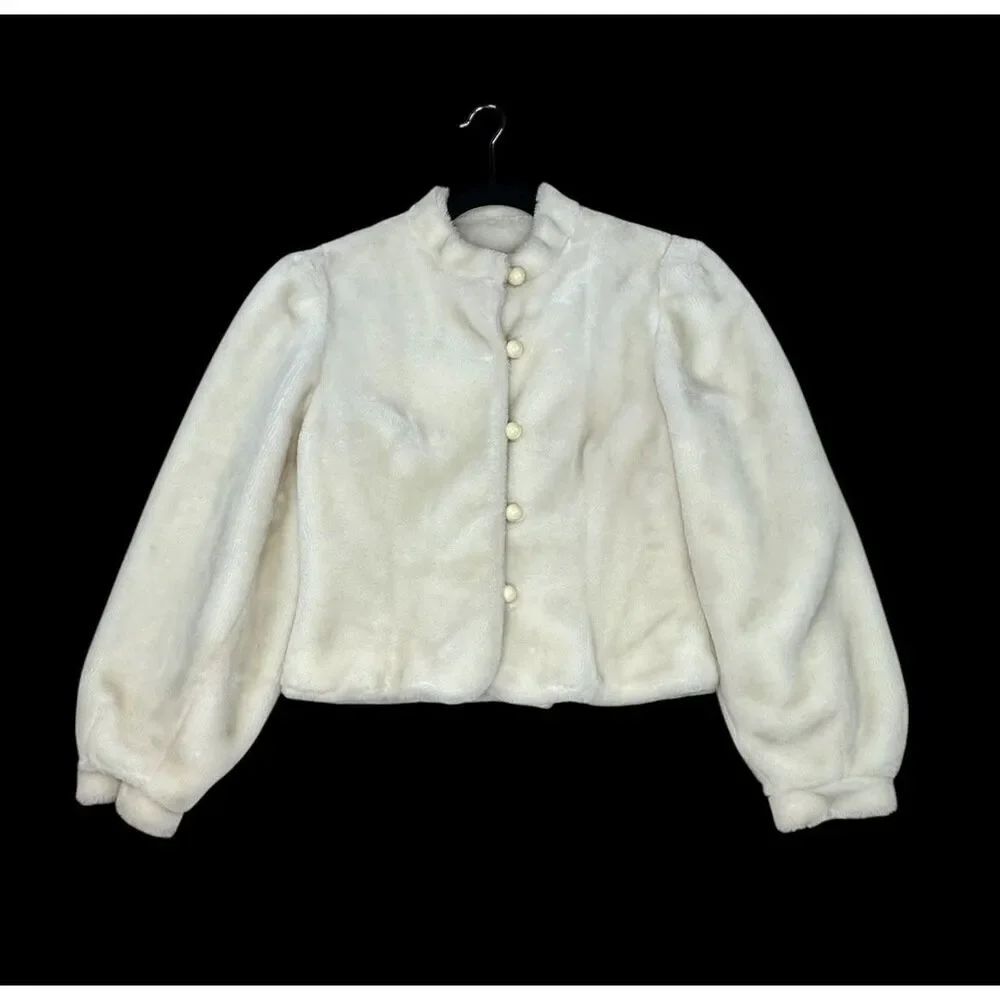 Vintage ‘60’s Borgessa By Casper Small Medium Ivory Faux Fur Jacket Pearl Button